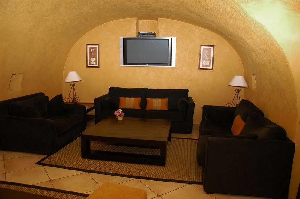 Domaine De La Vivande Hotel Marsanne ภายนอก รูปภาพ